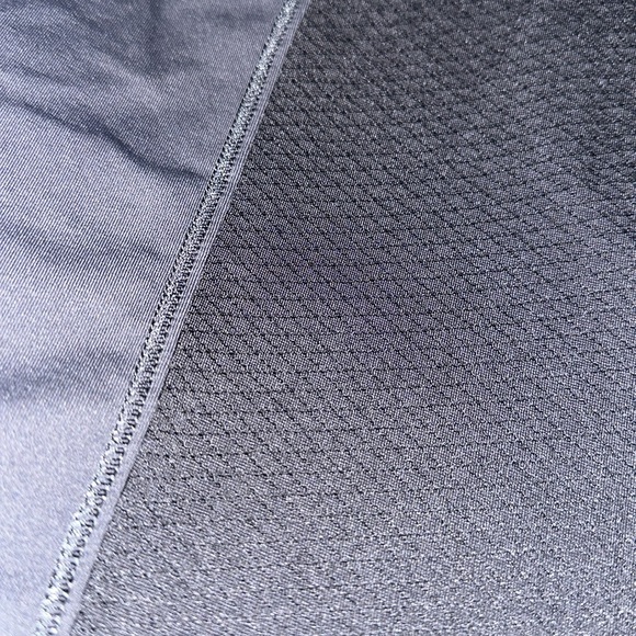 LULULEMON WORKOUT BLACK TANK - Picture 4 of 4